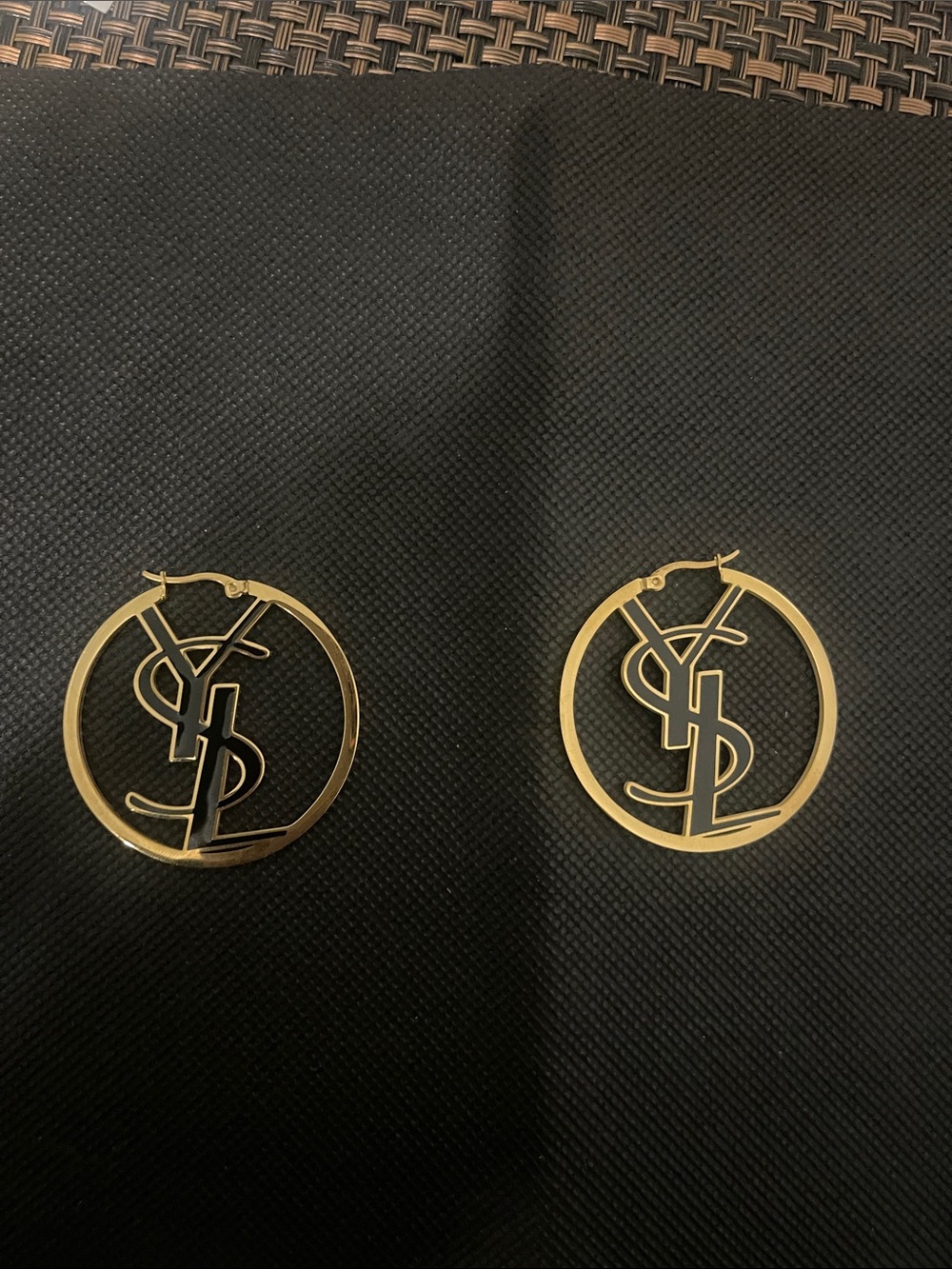 Stainless steel Gold Plated Hoop Earrings gold and black reversible sides